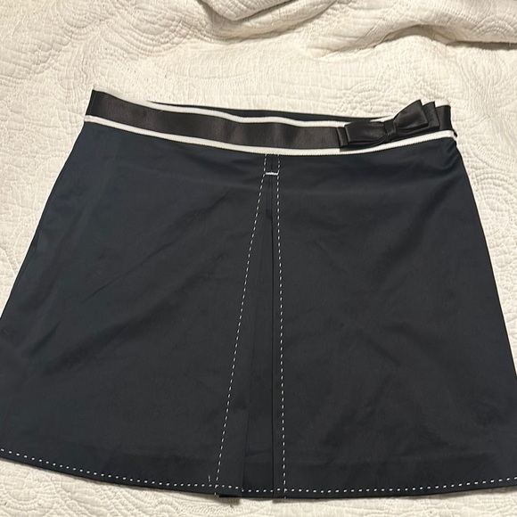 Tahari mini skirt EUC - Picture 1 of 6